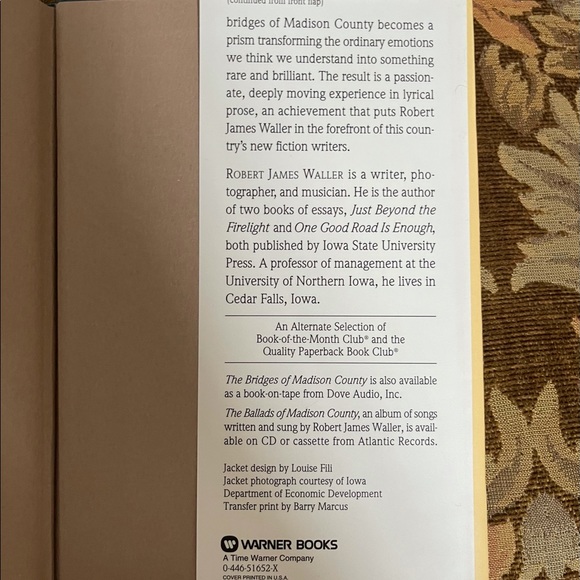 Lot of 3 Novels/2 Hardback NWT & 1 Paperback - Picture 4 of 6